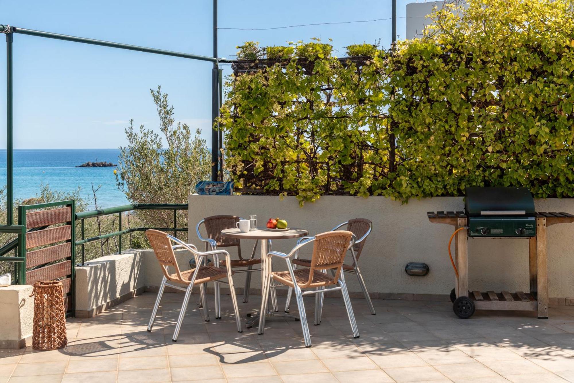 Coastal Dream Beachview Jacuzzi& Sauna Amoudara  Екстер'єр фото